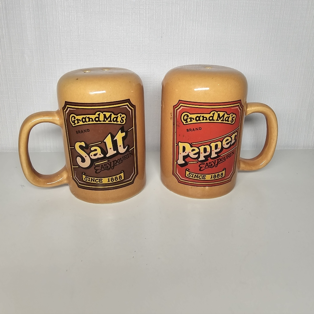Vtg Shakers
